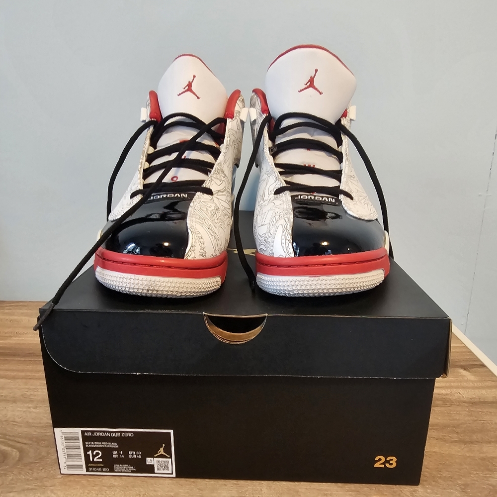 Jordan dub zero red, black and white